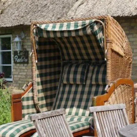 Feriehus Little Rose - Urlaub Unter Reet Zwischen Den Meeren